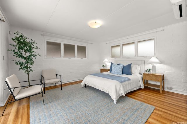 1081 Makaiwa Street, Honolulu, HI 96816