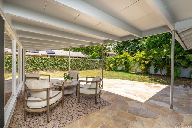 1081 Makaiwa Street, Honolulu, HI 96816