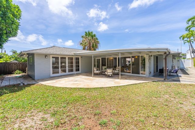 1081 Makaiwa Street, Honolulu, HI 96816