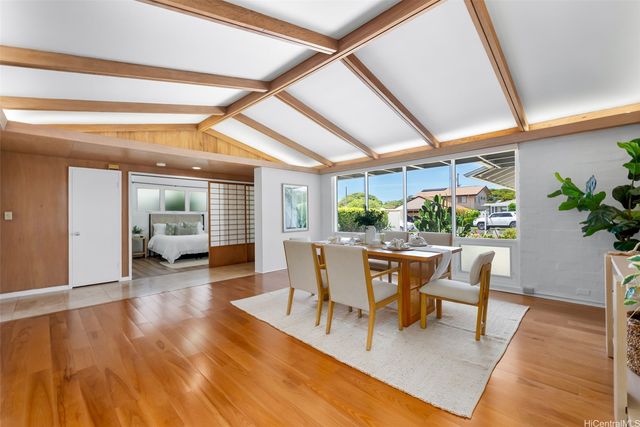 1081 Makaiwa Street, Honolulu, HI 96816