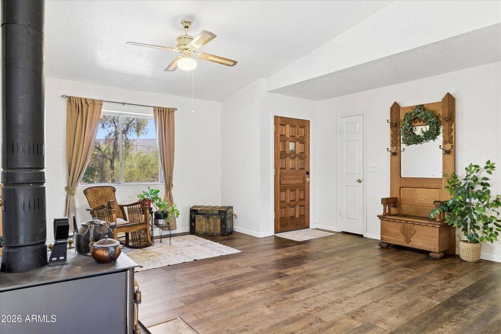 2015 E CIRCLE MOUNTAIN Road, New River, AZ 85087 — photo 2