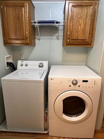 56 Park Ave, Sturbridge, MA 01566