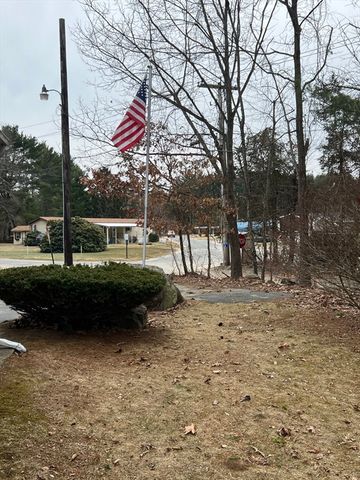 56 Park Ave, Sturbridge, MA 01566