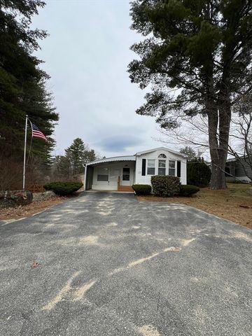 56 Park Ave, Sturbridge, MA 01566