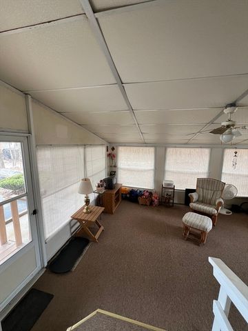 56 Park Ave, Sturbridge, MA 01566