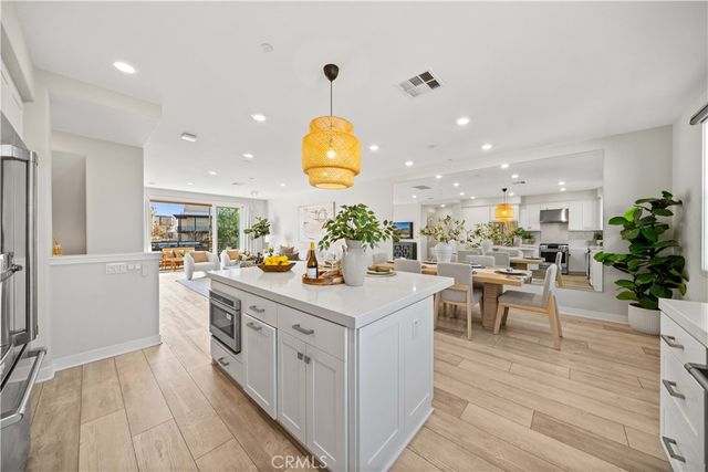 220 Keeper, Irvine, CA 92618