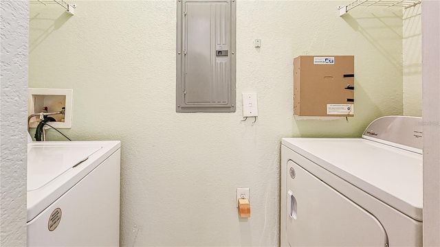 6157 METROWEST BOULEVARD 207, Orlando, FL 32835