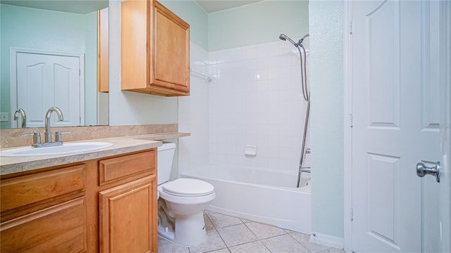 6157 METROWEST BOULEVARD 207, Orlando, FL 32835