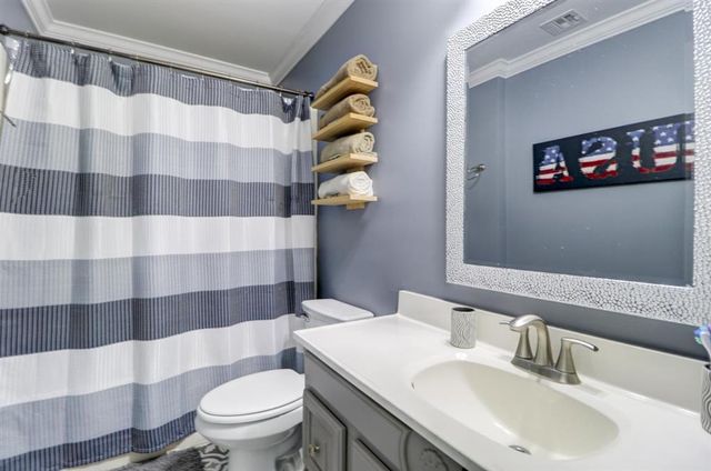 9482 Big Lake Road, Lake Charles, LA 70605