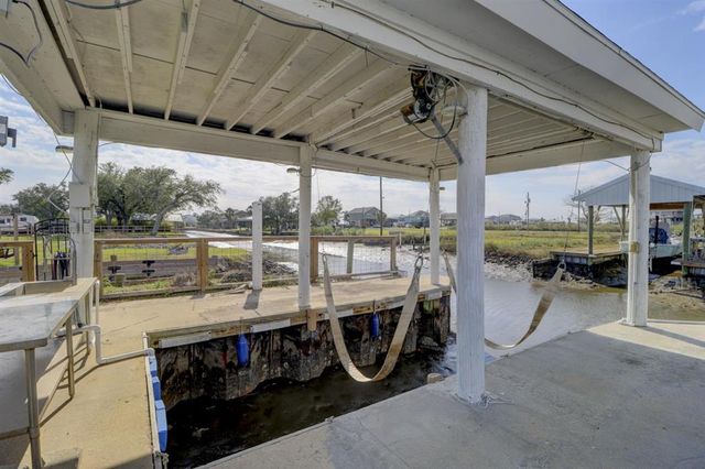 9482 Big Lake Road, Lake Charles, LA 70605