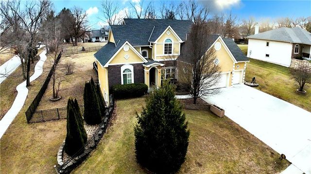 4912 Corinth Drive, St Joseph, MO 64506