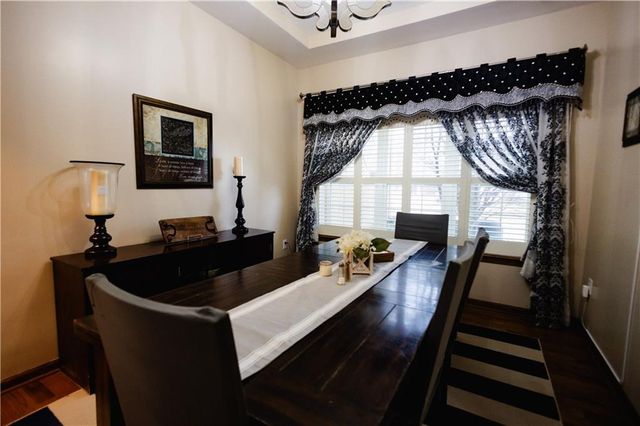 4912 Corinth Drive, St Joseph, MO 64506