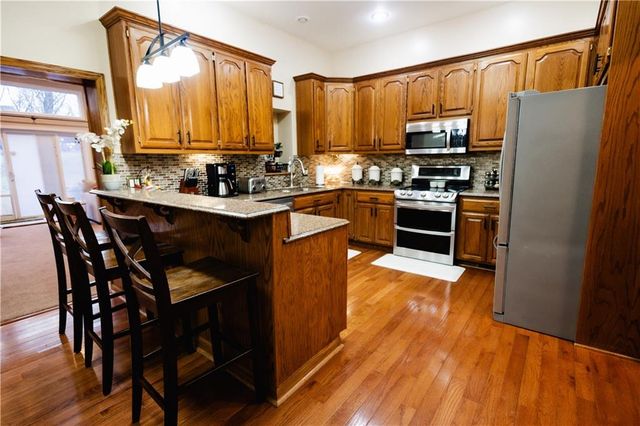 4912 Corinth Drive, St Joseph, MO 64506