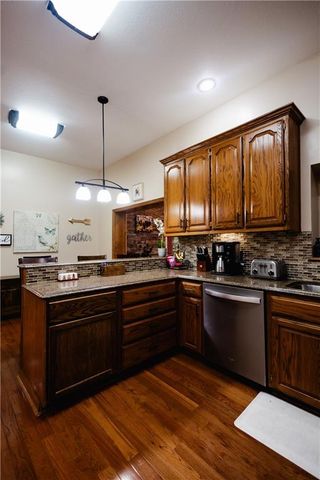 4912 Corinth Drive, St Joseph, MO 64506