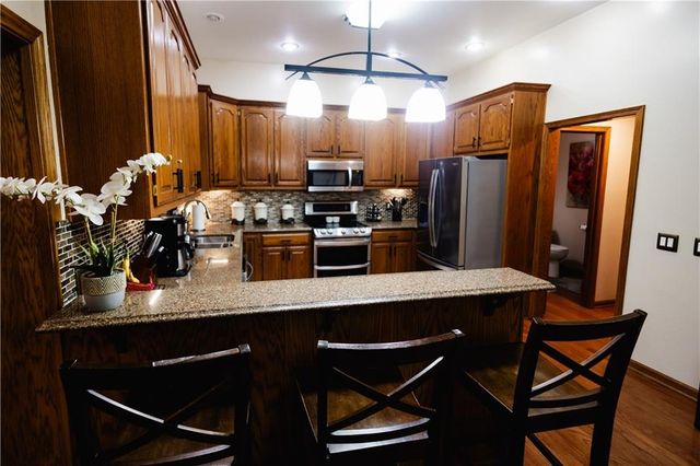 4912 Corinth Drive, St Joseph, MO 64506