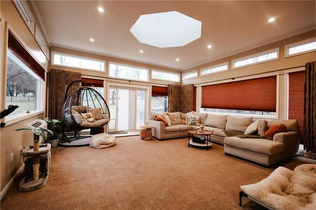 4912 Corinth Drive, St Joseph, MO 64506