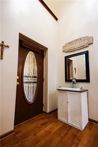 4912 Corinth Drive, St Joseph, MO 64506