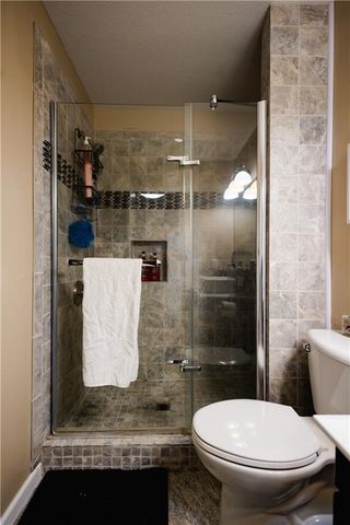 4912 Corinth Drive, St Joseph, MO 64506