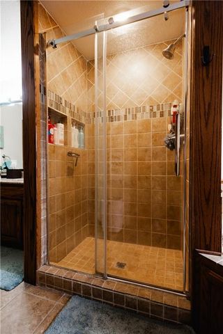 4912 Corinth Drive, St Joseph, MO 64506