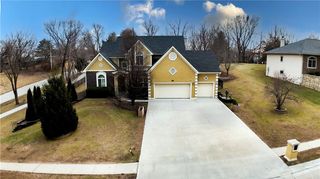 4912 Corinth Drive, St Joseph, MO 64506