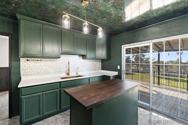 926 S 61st Street, San Diego, CA 92114