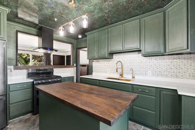 926 S 61st Street, San Diego, CA 92114