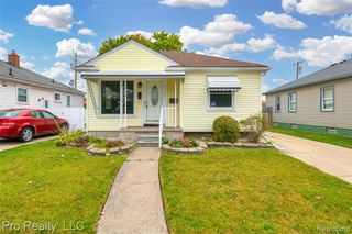 650 Cleophus Parkway, Lincoln Park, MI 48146