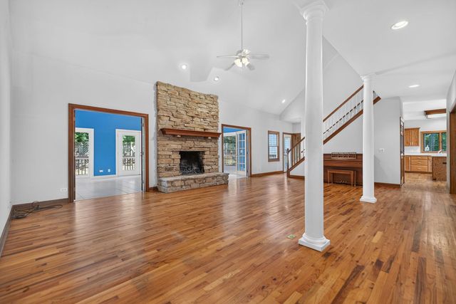 4N760 S Circle Drive, St. Charles, IL 60175