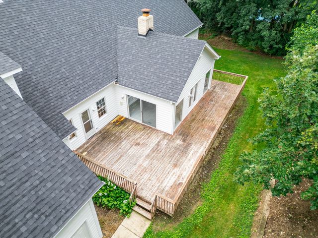 4N760 S Circle Drive, St. Charles, IL 60175