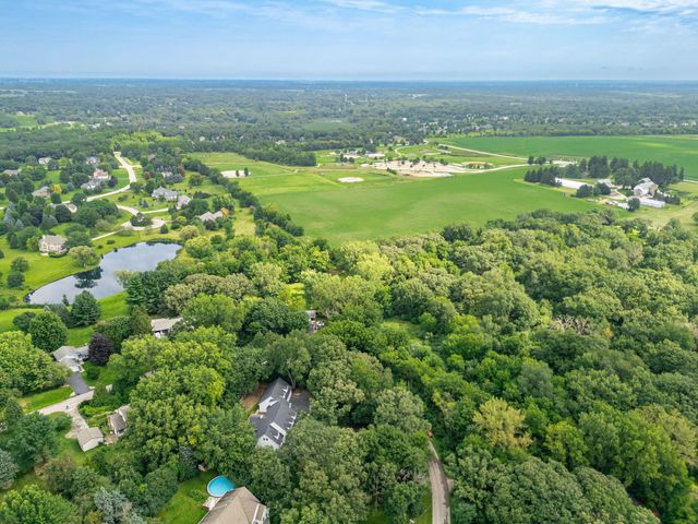 4N760 S Circle Drive, St. Charles, IL 60175