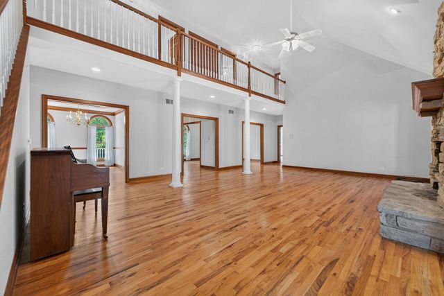 4N760 S Circle Drive, St. Charles, IL 60175