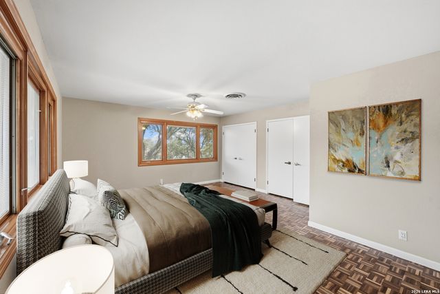 7881 N Verde Dr, San Antonio, TX 78240