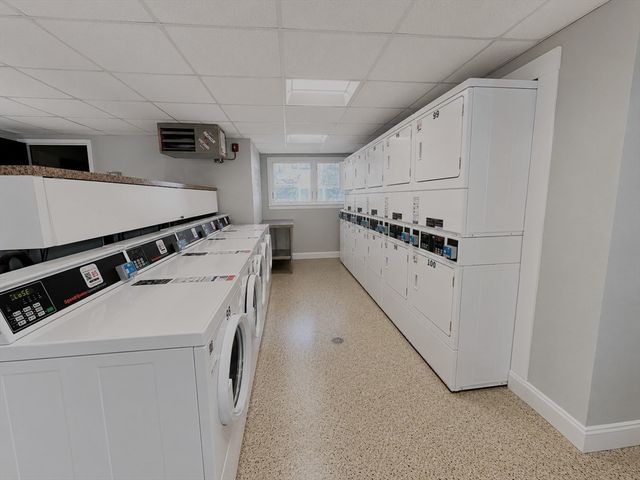 25 Village Rock Ln 12, Natick, MA 01760