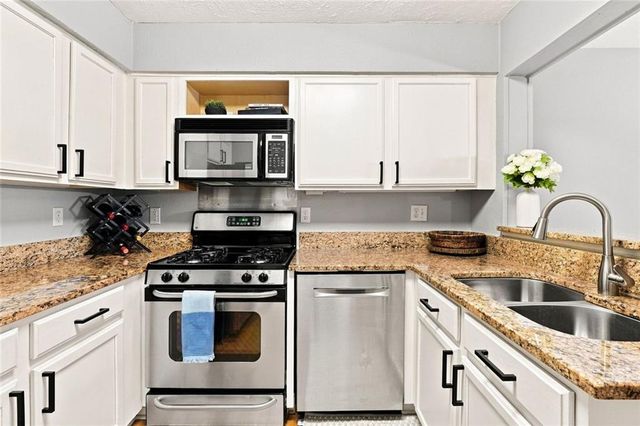 3940 Riverlook Parkway SE 103, Marietta, GA 30067