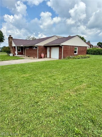 701 Coitsville Road, Campbell, OH 44405