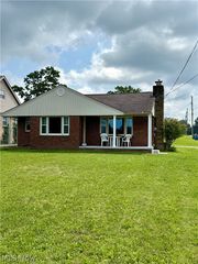 701 Coitsville Road, Campbell, OH 44405