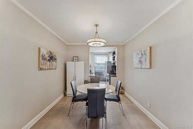 8451 Beverly Road 6R, Kew Gardens, NY 11415