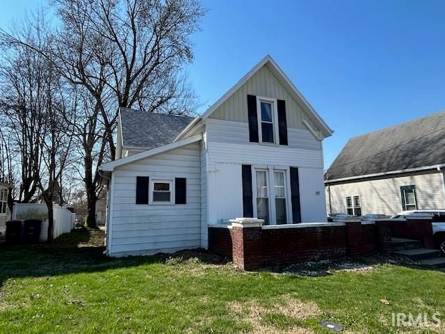 317 E Locust Street, Boonville, IN 47601