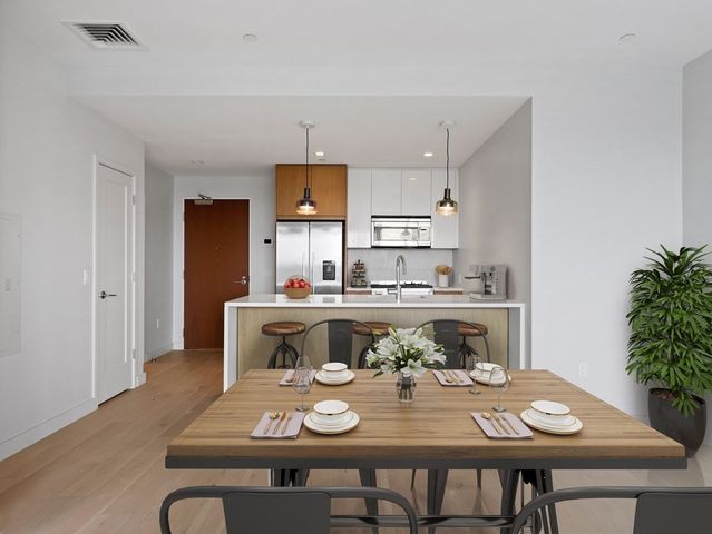 375 Canal St 812, Somerville, MA 02145