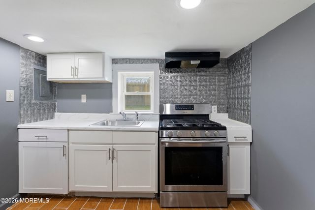 54 Third Avenue, Toms River, NJ 08757