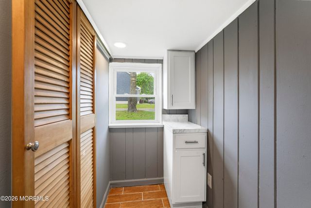 54 Third Avenue, Toms River, NJ 08757