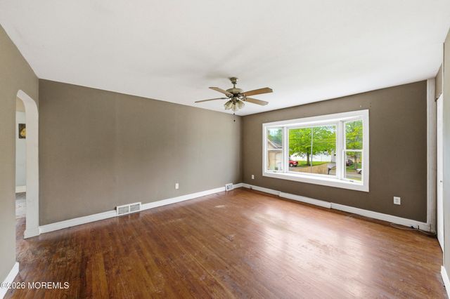 54 Third Avenue, Toms River, NJ 08757