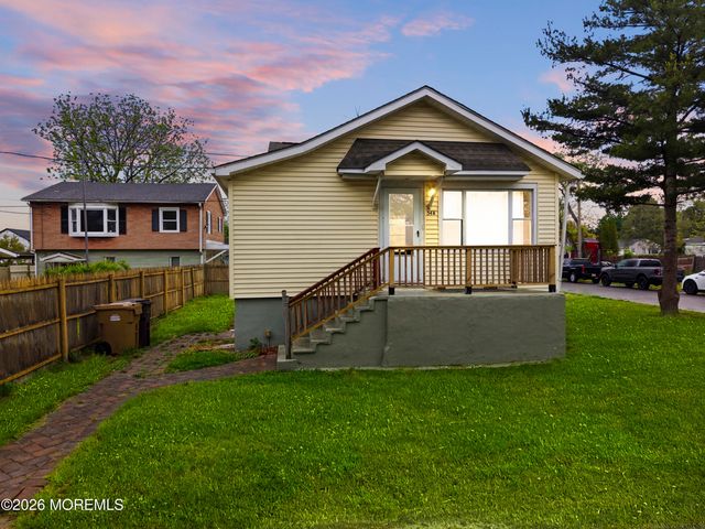 54 Third Avenue, Toms River, NJ 08757