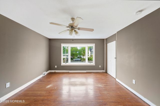 54 Third Avenue, Toms River, NJ 08757