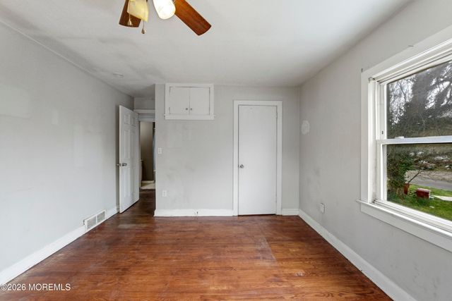 54 Third Avenue, Toms River, NJ 08757