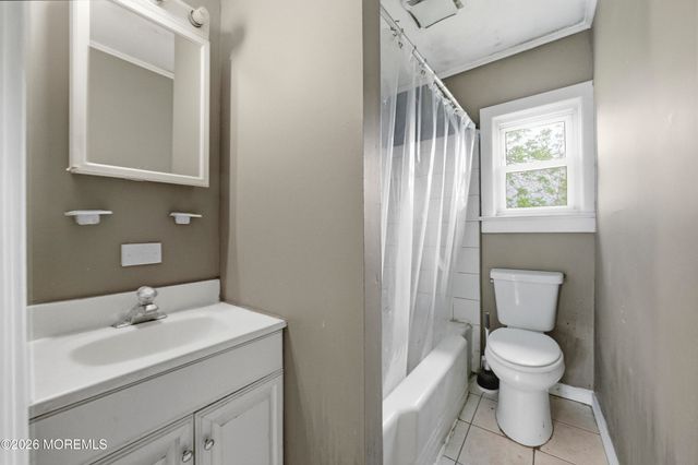 54 Third Avenue, Toms River, NJ 08757