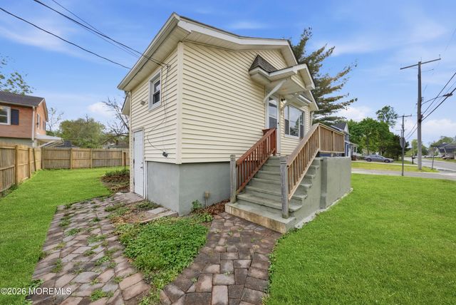 54 Third Avenue, Toms River, NJ 08757
