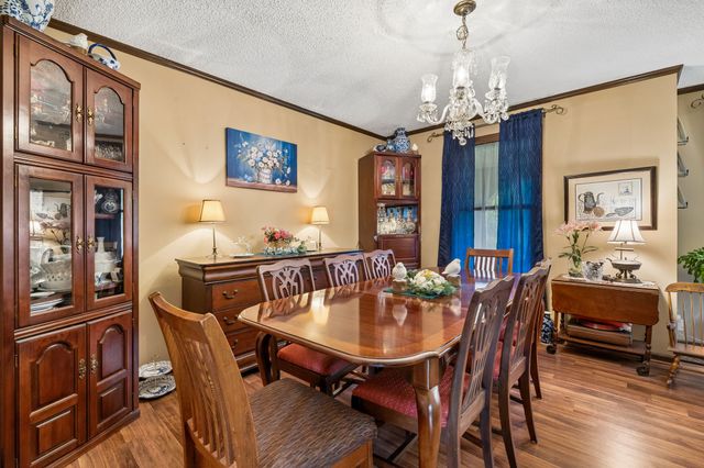 1451 Dickerson Bay Dr, Gallatin, TN 37066