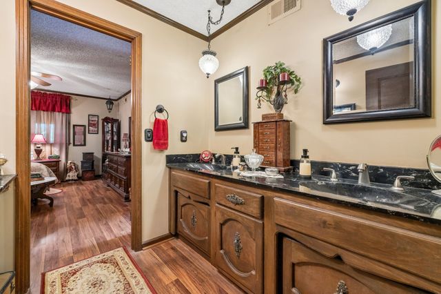 1451 Dickerson Bay Dr, Gallatin, TN 37066
