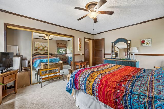 1451 Dickerson Bay Dr, Gallatin, TN 37066